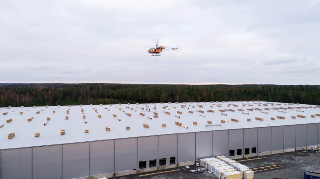 Apotea tog in helikopter för att klimatanpassa nya lagret