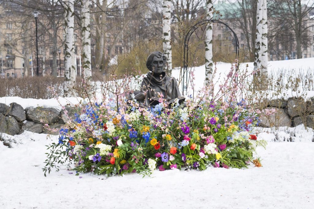 Interflora i gerilla-kampanj på kvinnodagen - drog in 115 000