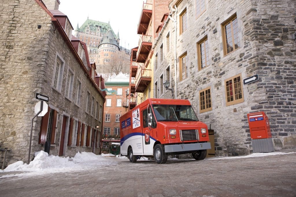 Canada Post laddar för rekordjul med 3 400 paket i minuten